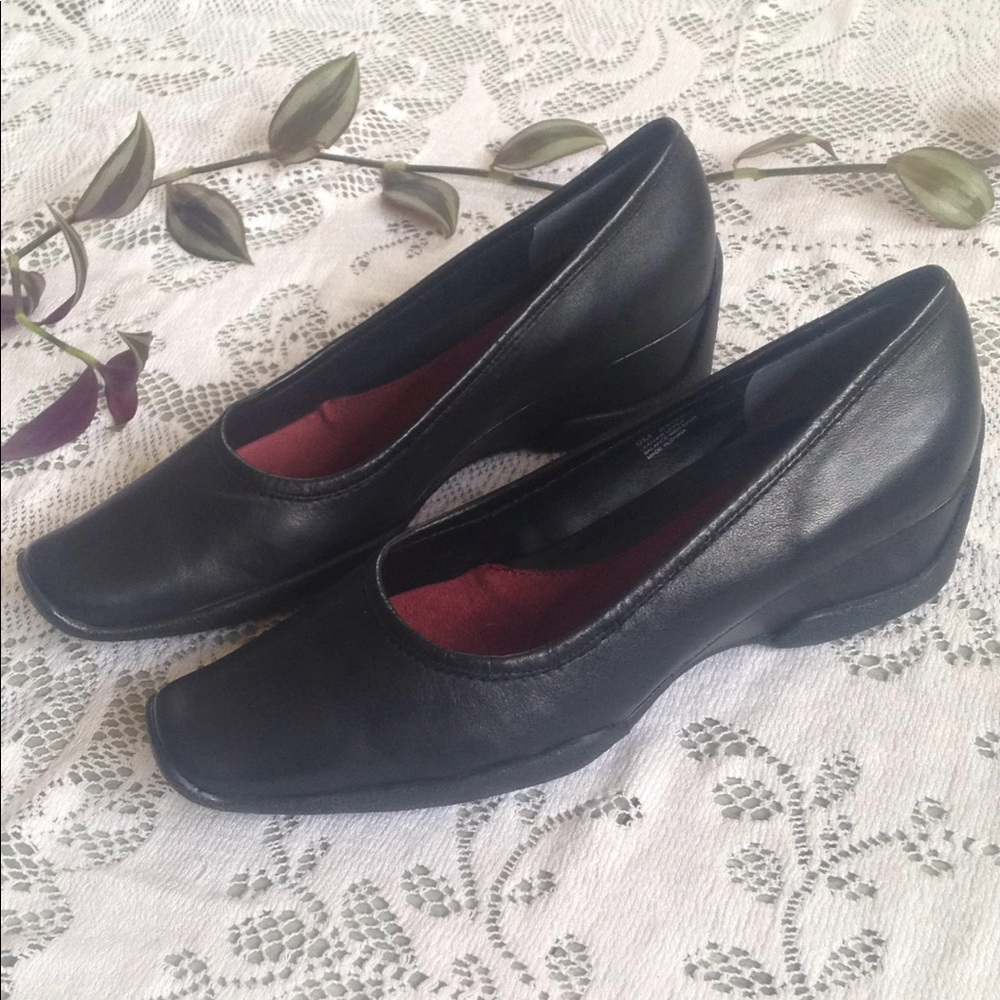 Aerosoles Bordeaux Leather Slip-On Dress Shoes 9M